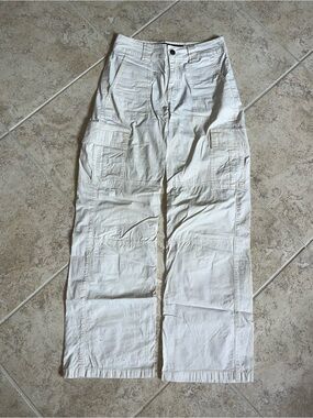 Hollister White Straight-Leg Cargo Pants